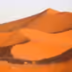 Las crestas afiladas de las dunas de Erg Chebbi, cerca de Merzouga
